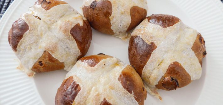 Hot cross buns