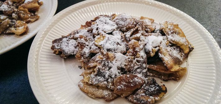 Kaiserschmarrn met poedersuiker